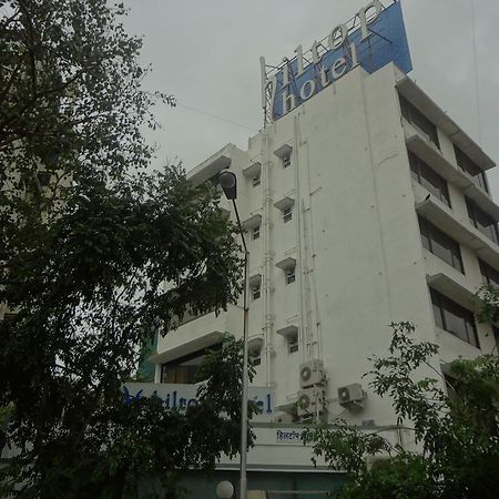 Hiltop Hotel Mumbai Luaran gambar