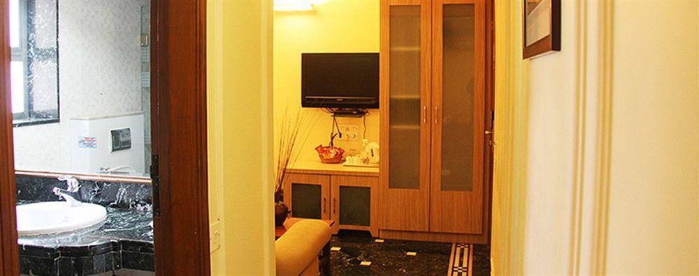 Hiltop Hotel Mumbai Luaran gambar