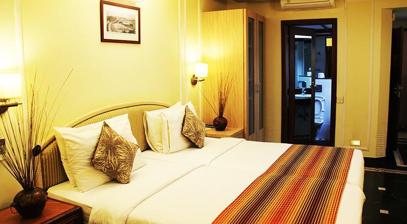 Hiltop Hotel Mumbai Bilik gambar