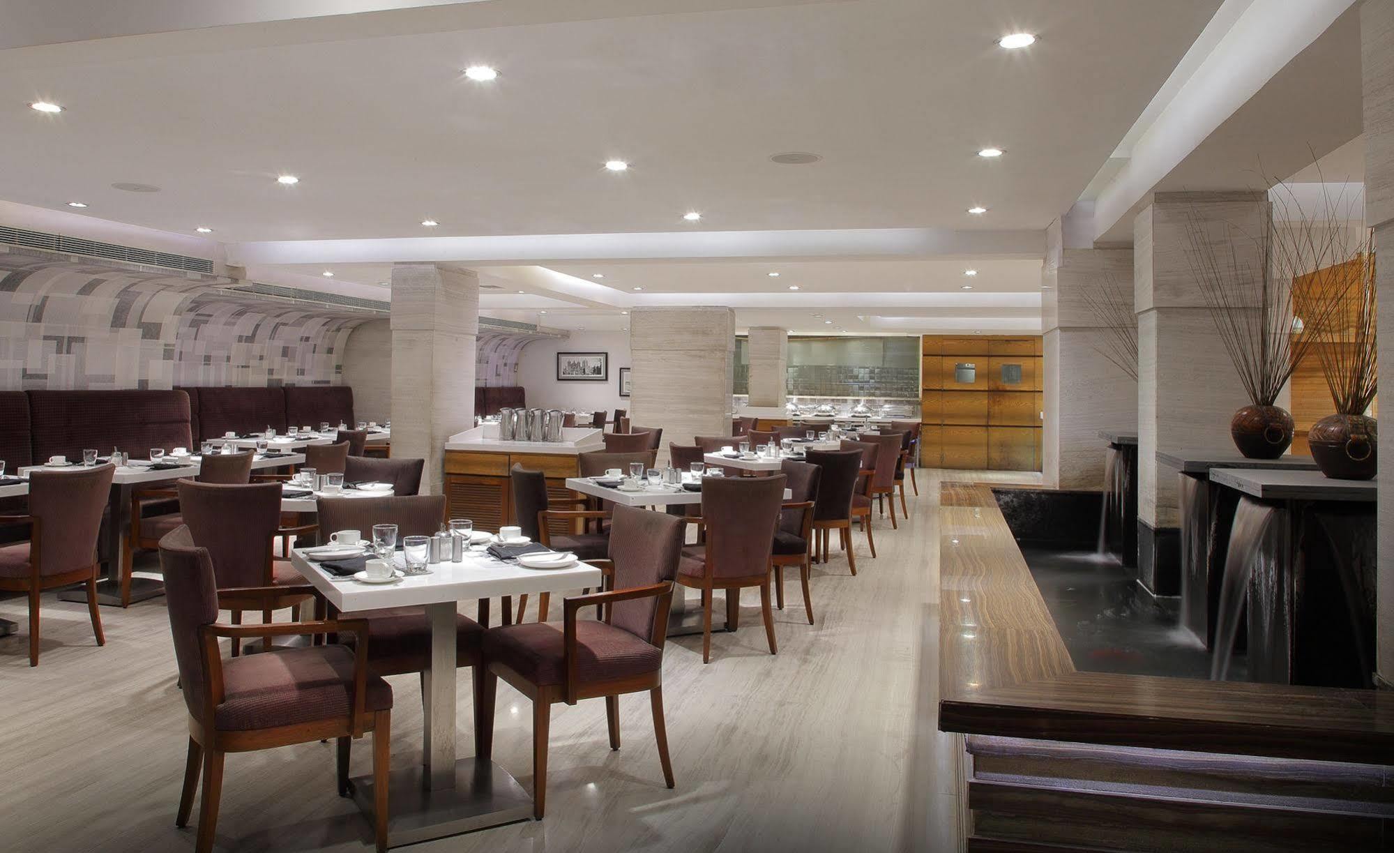 Hiltop Hotel Mumbai Luaran gambar
